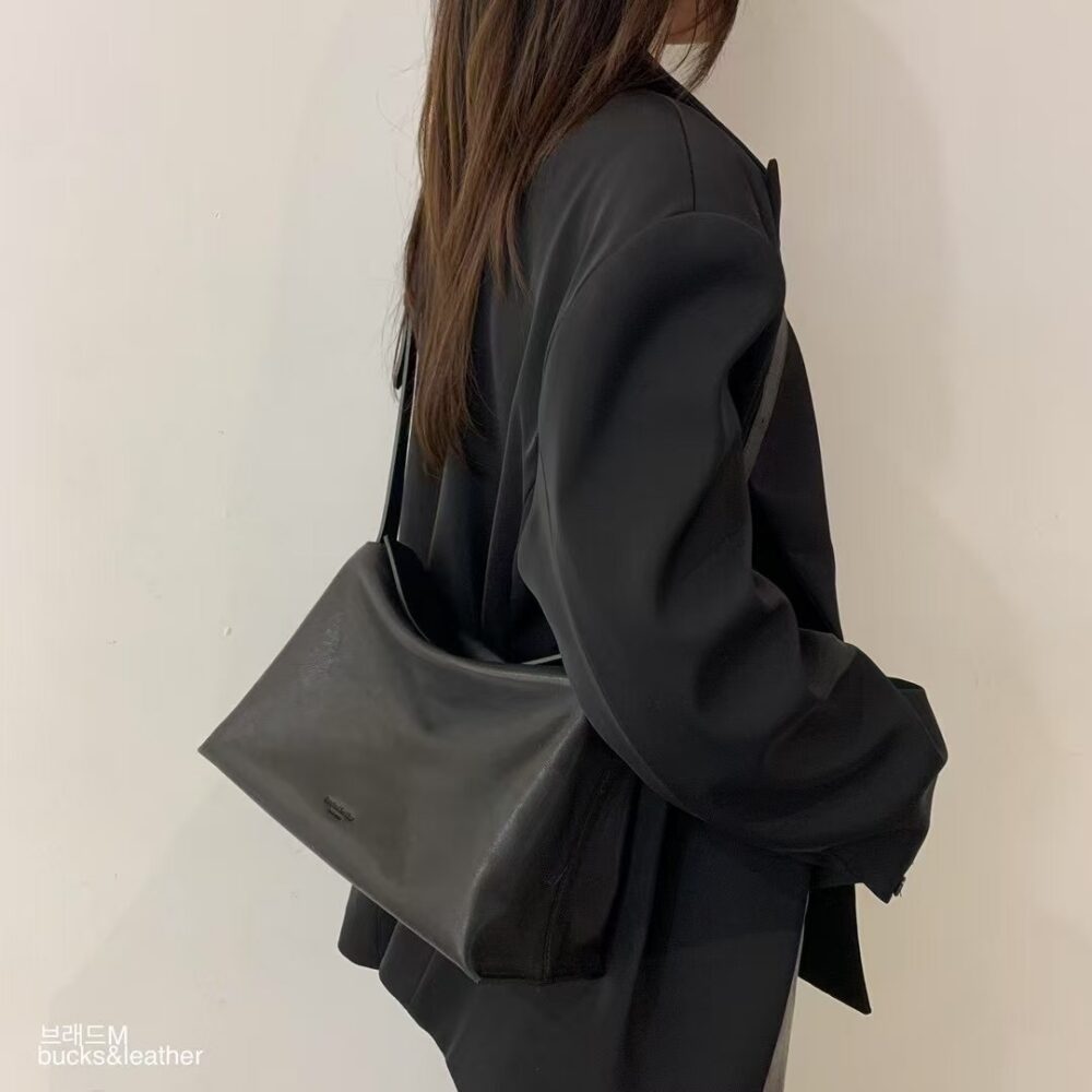 韓國 Bucks&leather 經典側背肩背包 #深咖色